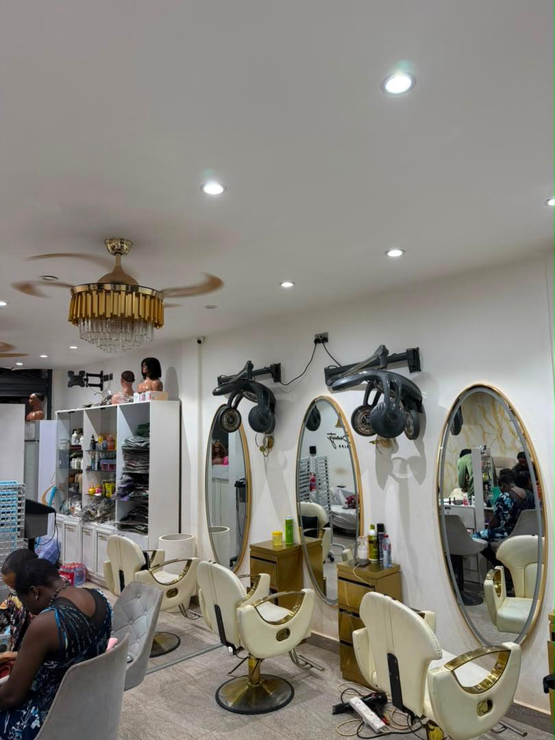 Hair dressers
